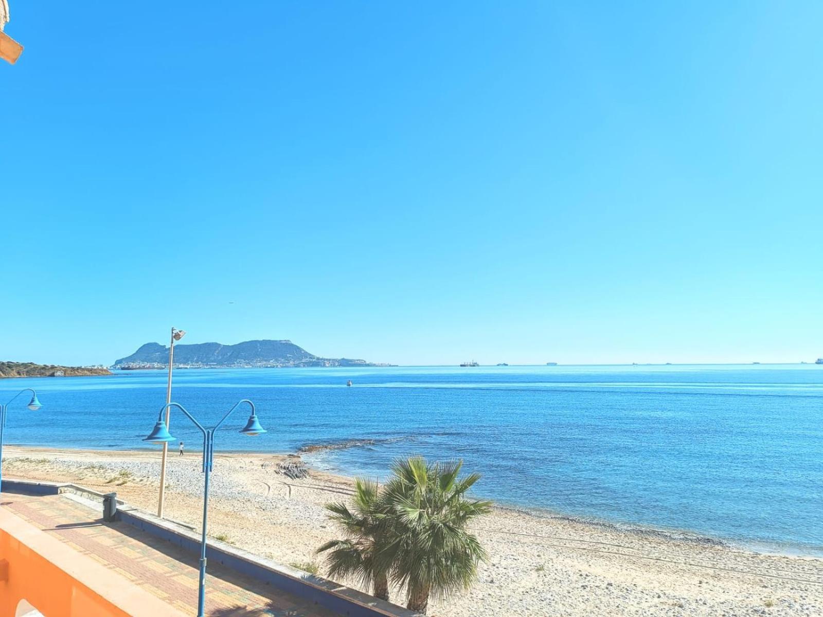 Getares playa apartamento nuevo Algeciras Exterior foto